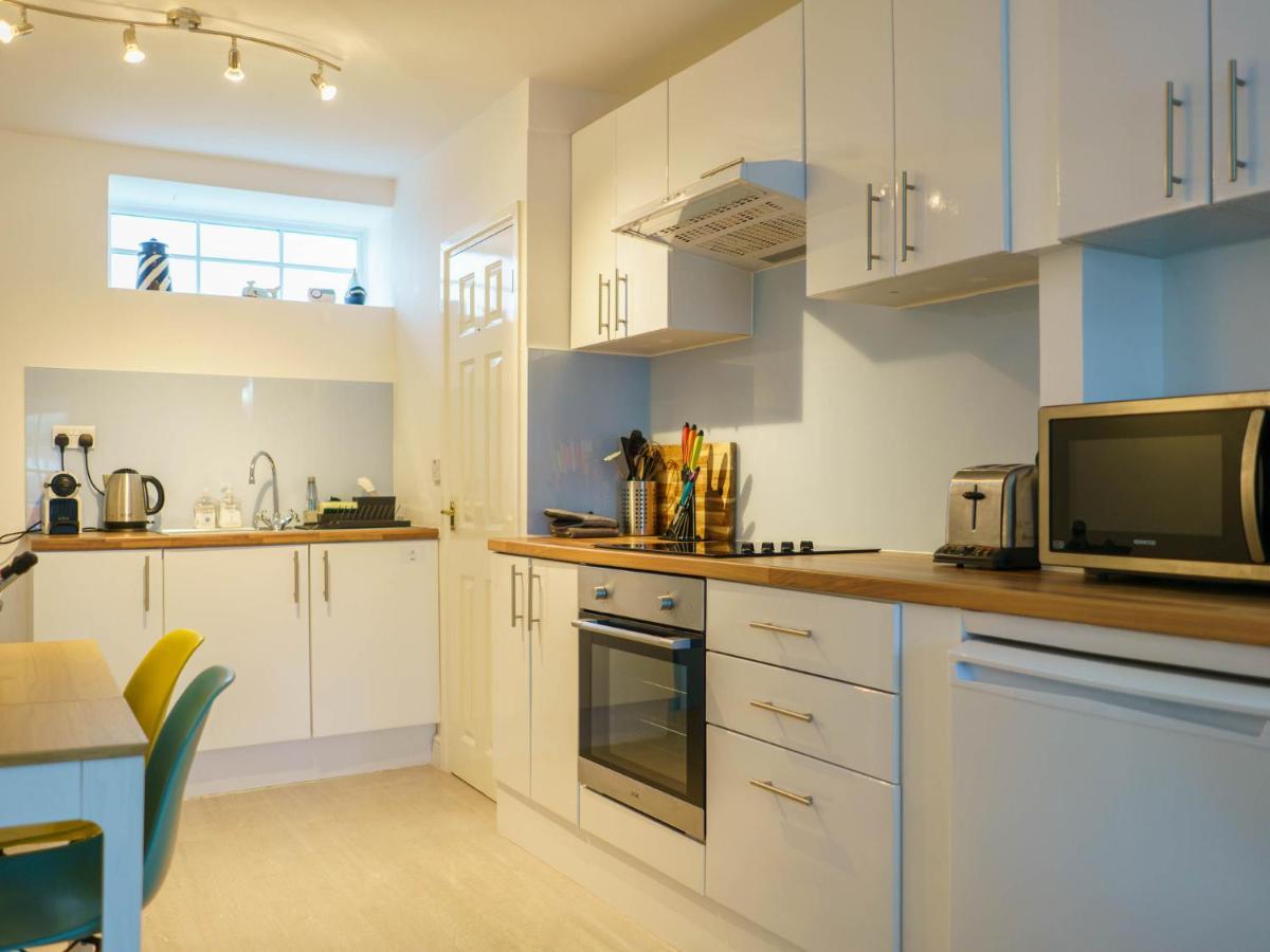 Pass The Keys Modern 2 Bed Flat Overlooking Aberaeron Harbour Exterior foto